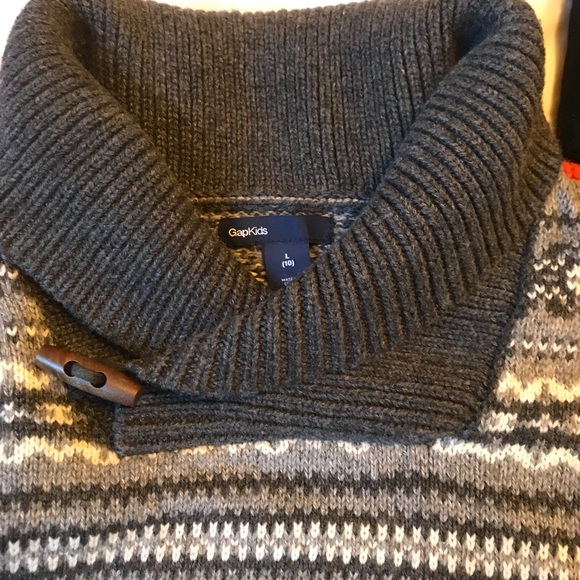 Boys gap sweater. - Picture 3 of 4